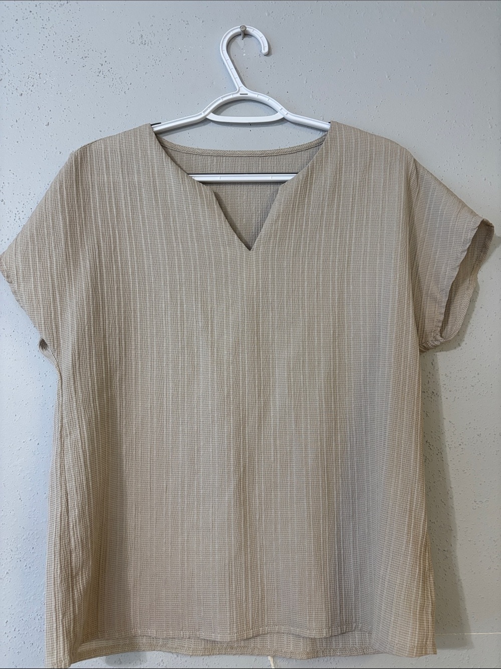 Women's Cream Textured V-Neck Short Sleeve Top Large (SHEIN)